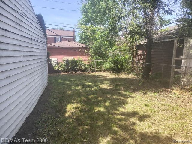 16803 Normandy Street, Detroit, MI 48221