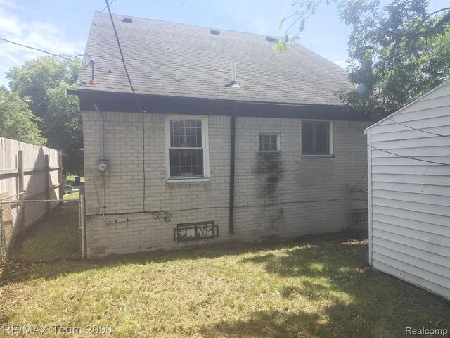 16803 Normandy Street, Detroit, MI 48221