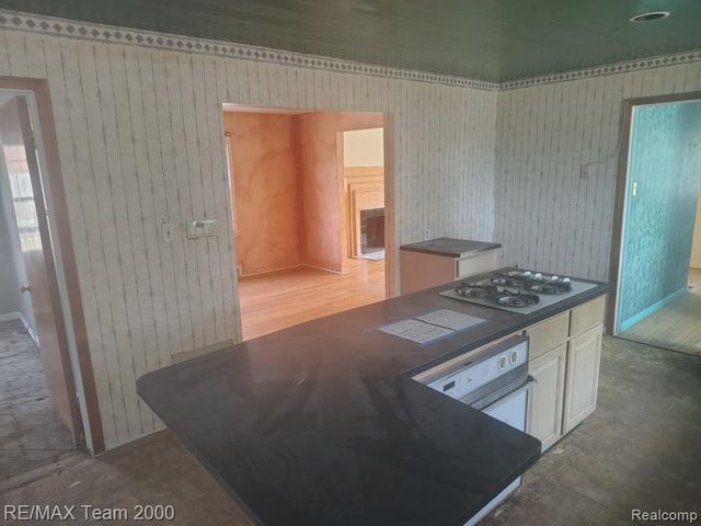 16803 Normandy Street, Detroit, MI 48221
