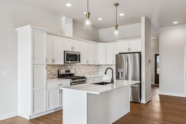 1013 Highland Trail, Solon, IA 52333