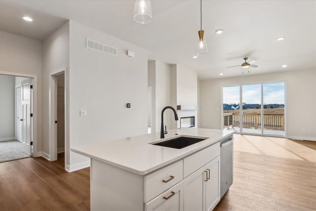 1013 Highland Trail, Solon, IA 52333