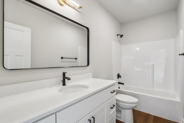 1013 Highland Trail, Solon, IA 52333