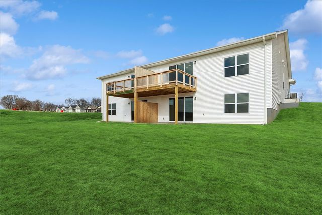 1013 Highland Trail, Solon, IA 52333