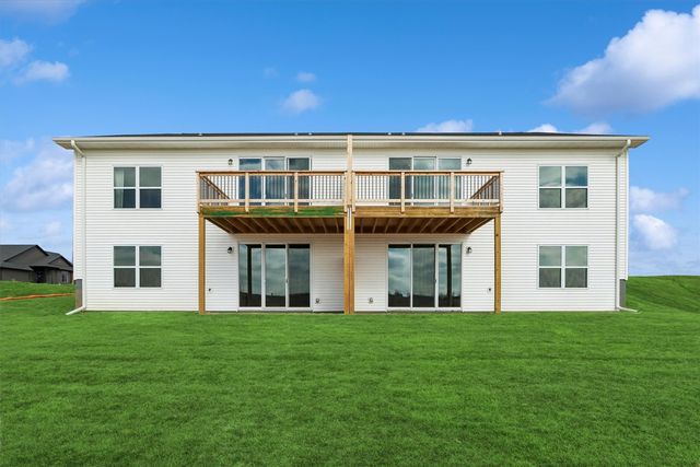 1013 Highland Trail, Solon, IA 52333