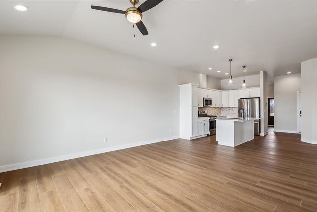 1013 Highland Trail, Solon, IA 52333