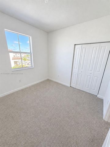2840 SE 26th Ter, Homestead, FL 33035