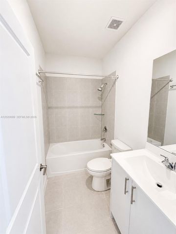2840 SE 26th Ter, Homestead, FL 33035