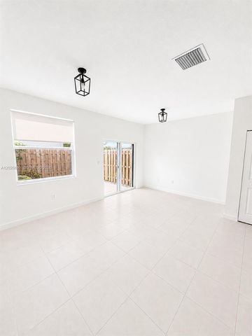 2840 SE 26th Ter, Homestead, FL 33035