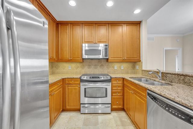 2305 EDGEWATER DRIVE 1408, Orlando, FL 32804