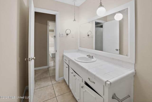 336 Foxboro Drive, Jackson, MS 39211
