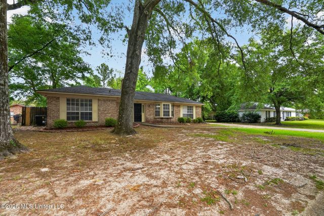 336 Foxboro Drive, Jackson, MS 39211