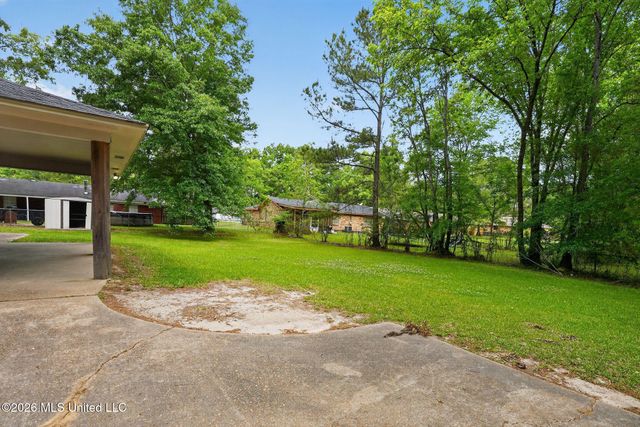 336 Foxboro Drive, Jackson, MS 39211