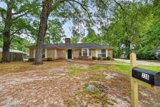 336 Foxboro Drive, Jackson, MS 39211