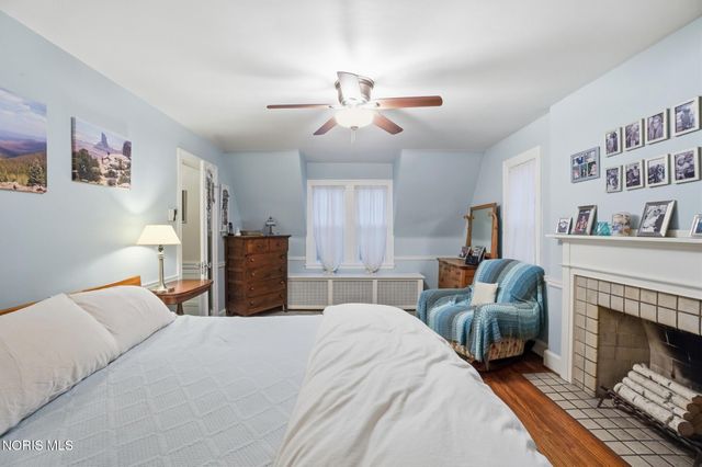 3324 Darlington Road, Ottawa Hills, OH 43606