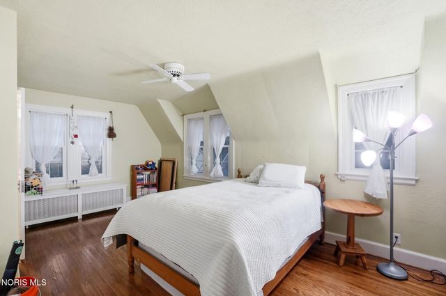 3324 Darlington Road, Ottawa Hills, OH 43606