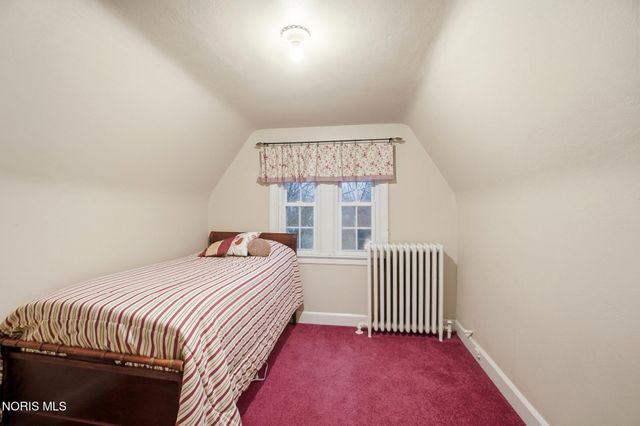 3324 Darlington Road, Ottawa Hills, OH 43606