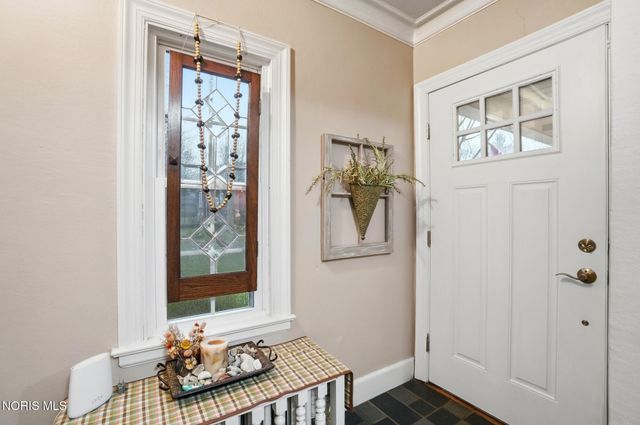 3324 Darlington Road, Ottawa Hills, OH 43606