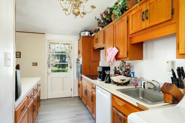 11 River Road, North Hampton, NH 03862