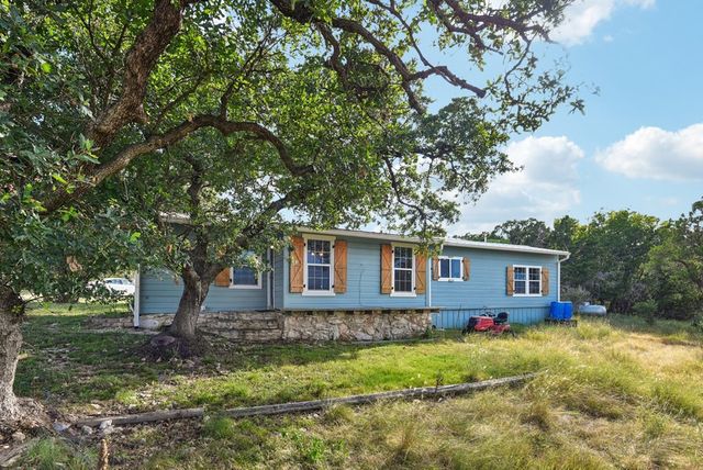 780 Mountain Dr, Kerrville, TX 78028