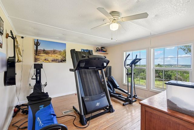 780 Mountain Dr, Kerrville, TX 78028