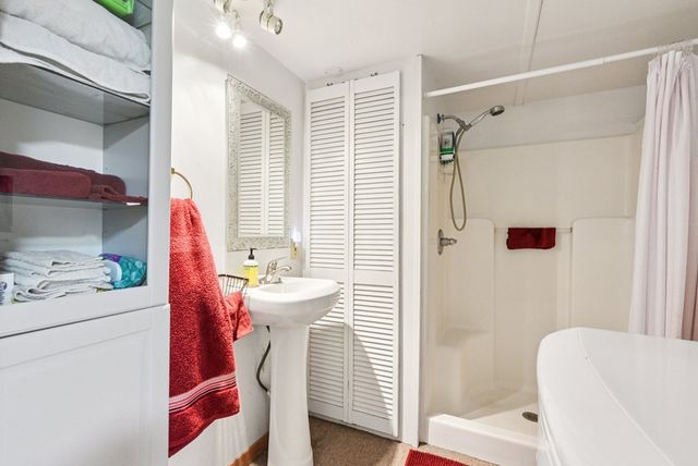 780 Mountain Dr, Kerrville, TX 78028