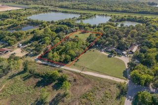 3735 Middlefield Road, Dallas, TX 75253
