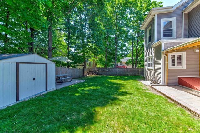 34 Spring Hill Rd, Boston, MA 02136