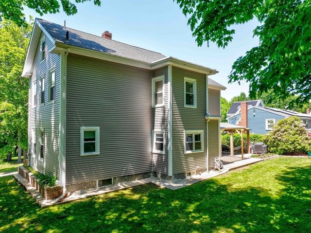 34 Spring Hill Rd, Boston, MA 02136