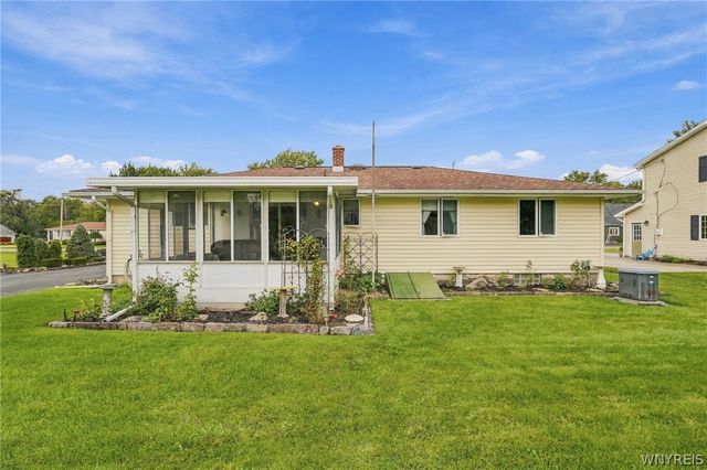 2746 Homeyer Road, Wheatfield, NY 14120