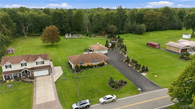 2746 Homeyer Road, Wheatfield, NY 14120