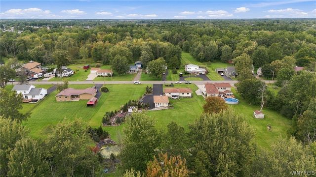 2746 Homeyer Road, Wheatfield, NY 14120