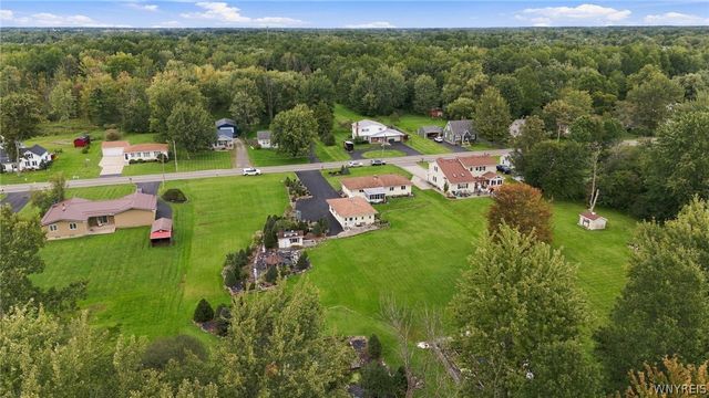 2746 Homeyer Road, Wheatfield, NY 14120