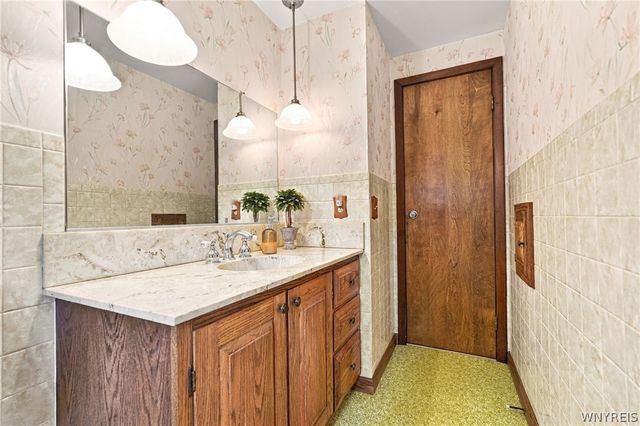 2746 Homeyer Road, Wheatfield, NY 14120