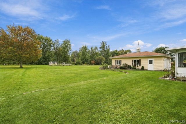 2746 Homeyer Road, Wheatfield, NY 14120