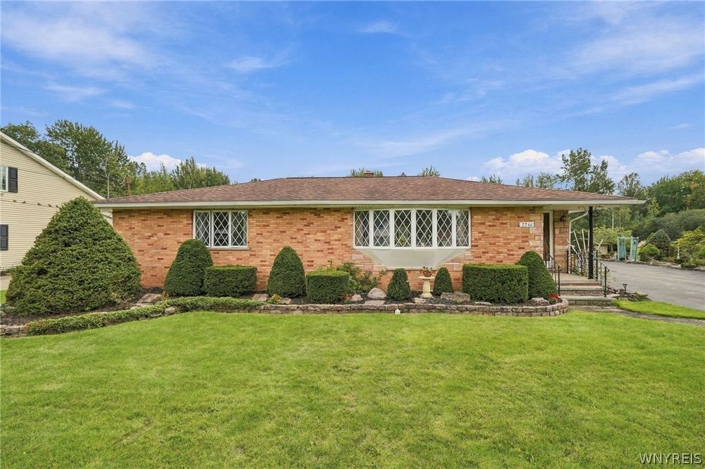 2746 Homeyer Road, Wheatfield, NY 14120