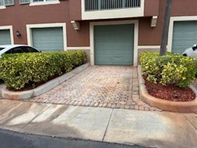 11780 Saint Andrews Place 105, Wellington, FL 33414