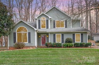 8618 Hornwood Court, Charlotte, NC 28215