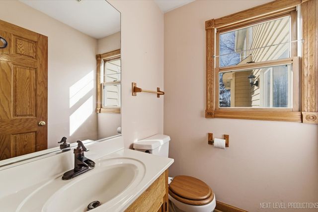 2N879 Howard Road, Maple Park, IL 60151