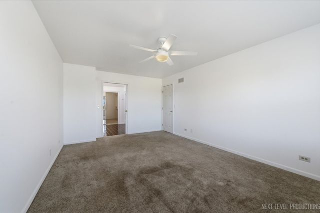 2N879 Howard Road, Maple Park, IL 60151