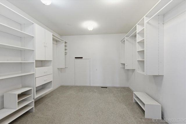 2N879 Howard Road, Maple Park, IL 60151