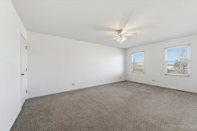 2N879 Howard Road, Maple Park, IL 60151