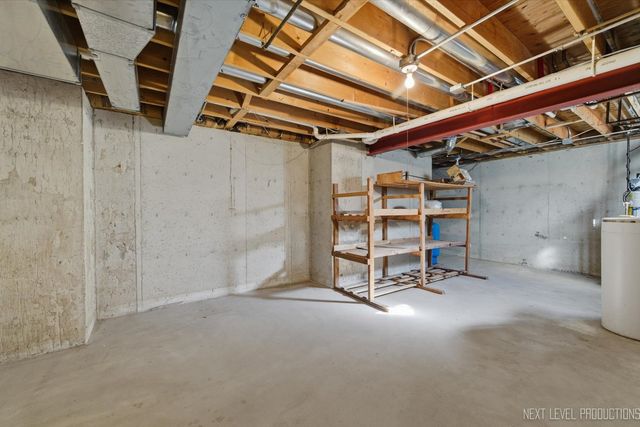 2N879 Howard Road, Maple Park, IL 60151