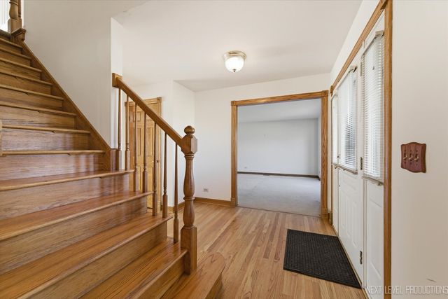 2N879 Howard Road, Maple Park, IL 60151