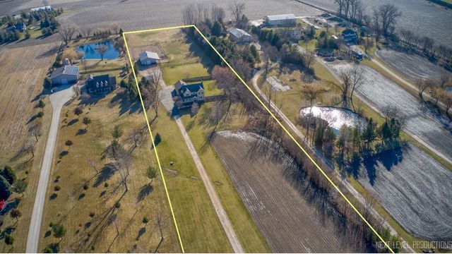 2N879 Howard Road, Maple Park, IL 60151