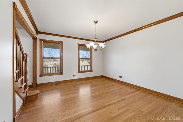 2N879 Howard Road, Maple Park, IL 60151