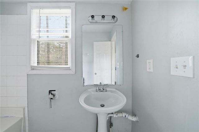 5870 Wellborn Trail, Lithonia, GA 30058