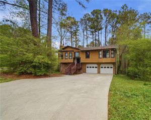 5870 Wellborn Trail, Lithonia, GA 30058