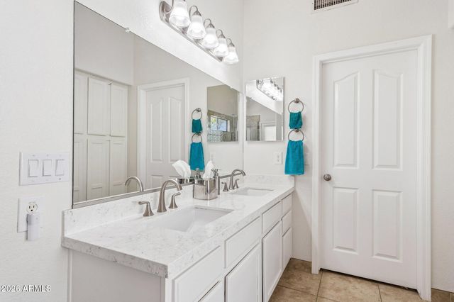 21610 N 44TH Place, Phoenix, AZ 85050