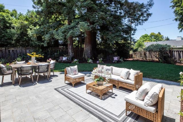 1520 Awalt Court, Los Altos, CA 94024