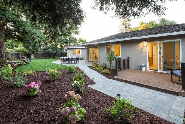 1520 Awalt Court, Los Altos, CA 94024